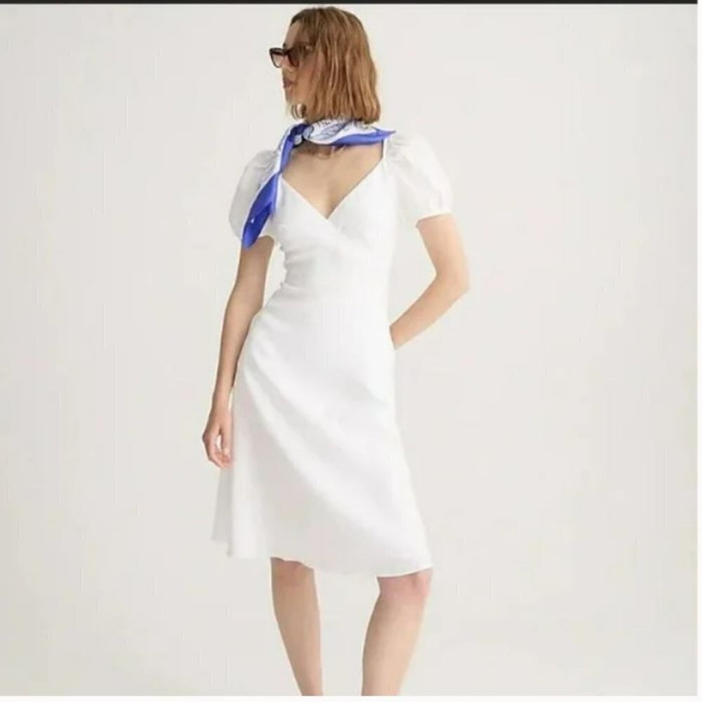 NWT - J. Crew Puff-sleeve V-neck midi dress in stretch linen blend